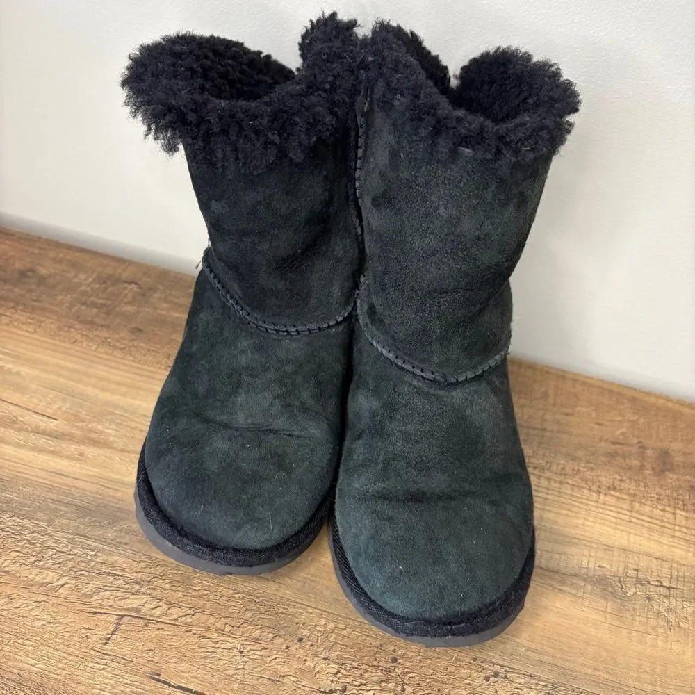 UGG Black Ankle Boots Girls sz 1 preworn